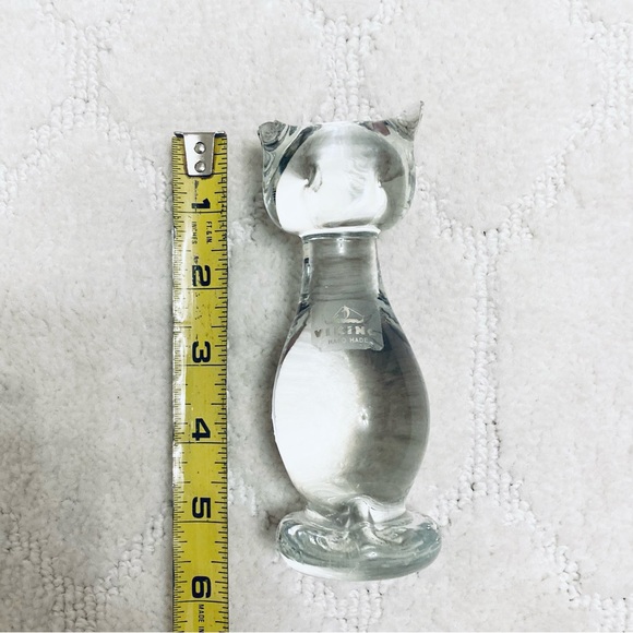 Vintage Viking Rainbow Glass MCM Crystal Cat Figure 5.75” Paperweight Figurine - Picture 9 of 9